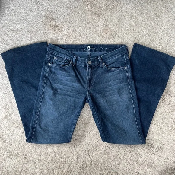 7 For All Mankind "A" Pocket Low Rise Boot Cut Jeans Size 30 - Picture 3 of 5
